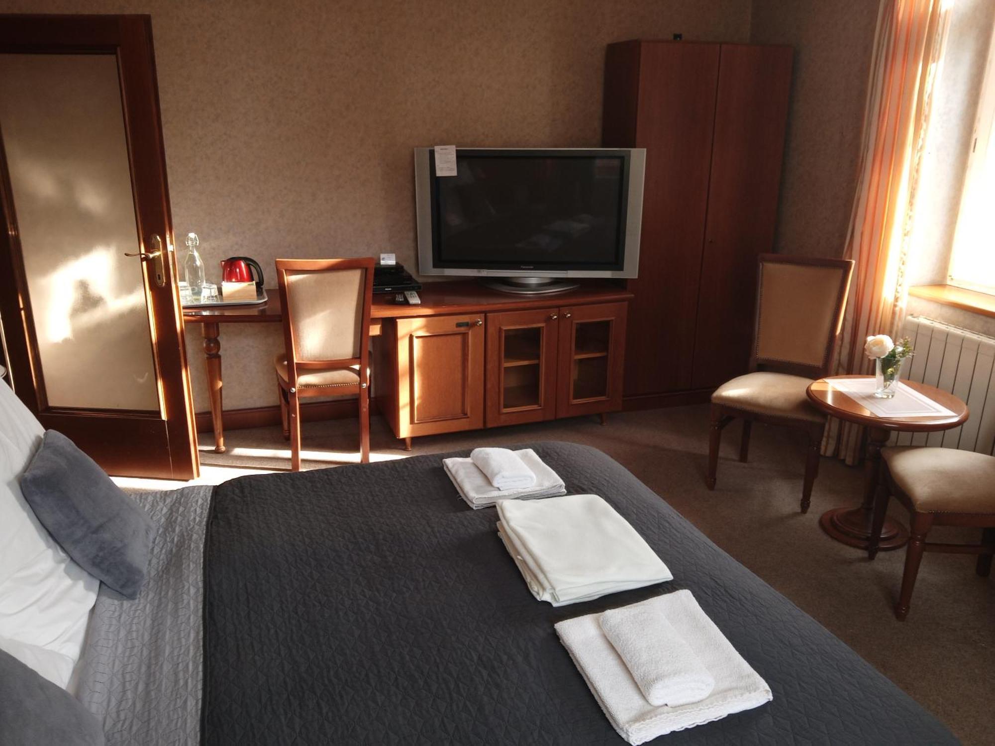 Retro Hotel Villa Острава Экстерьер фото
